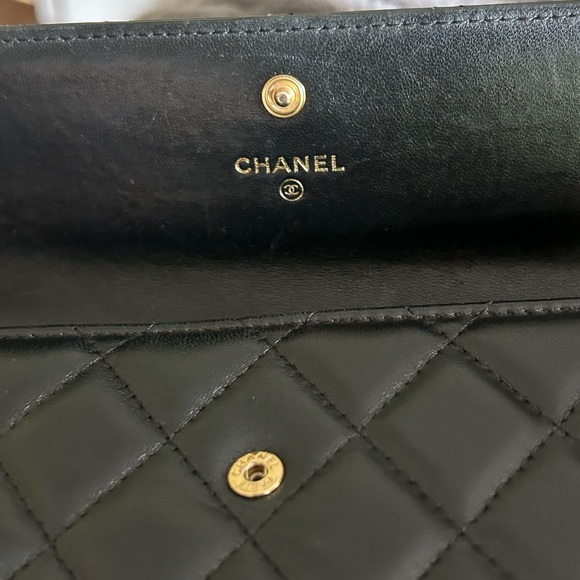 Chanel Wallet. Authentic in good condition - Picture 3 of 8